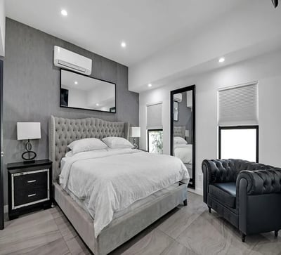 Luxury Villa Photo #20