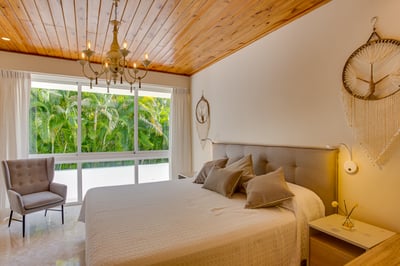 Luxury Villa Photo #57