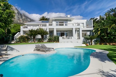 Camps Bay,Msangasanga