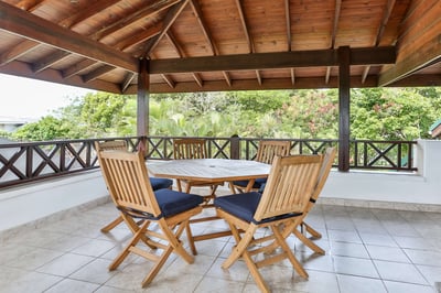 Luxury Villa Photo #4