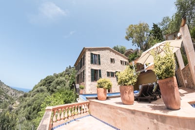 Luxury Villa Photo #2