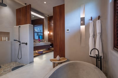 Luxury Villa Photo #34