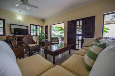 Luxury Villa Photo #12