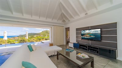 Luxury Villa Photo #25
