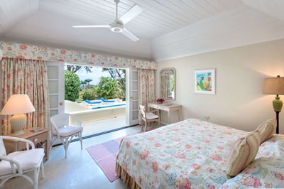 Luxury Villa Photo #6