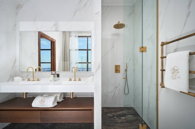 Luxury Villa Photo #11