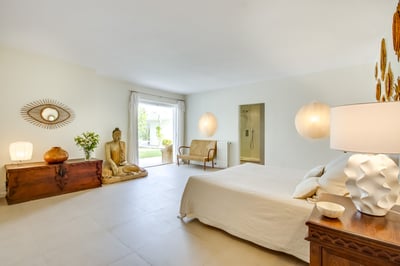 Luxury Villa Photo #27