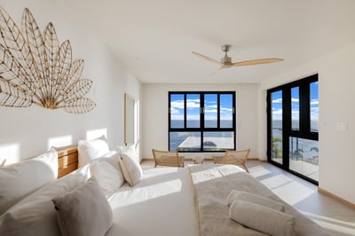 Luxury Villa Photo #62