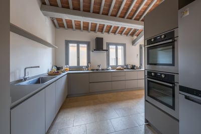 Luxury Villa Photo #11