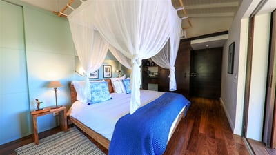 Luxury Villa Photo #57