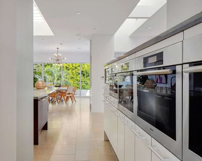 Luxury Villa Photo #5