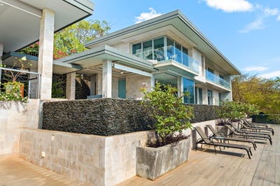 Luxury Villa Photo #6