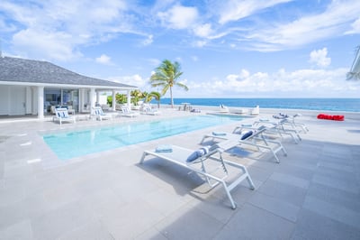 Luxury Villa Photo #3