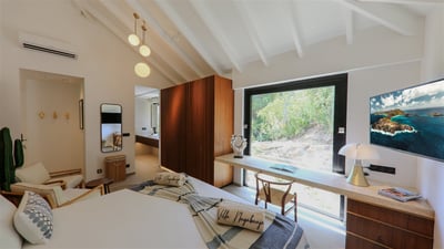 Luxury Villa Photo #37