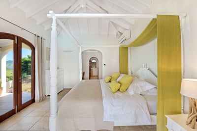 Luxury Villa Photo #27