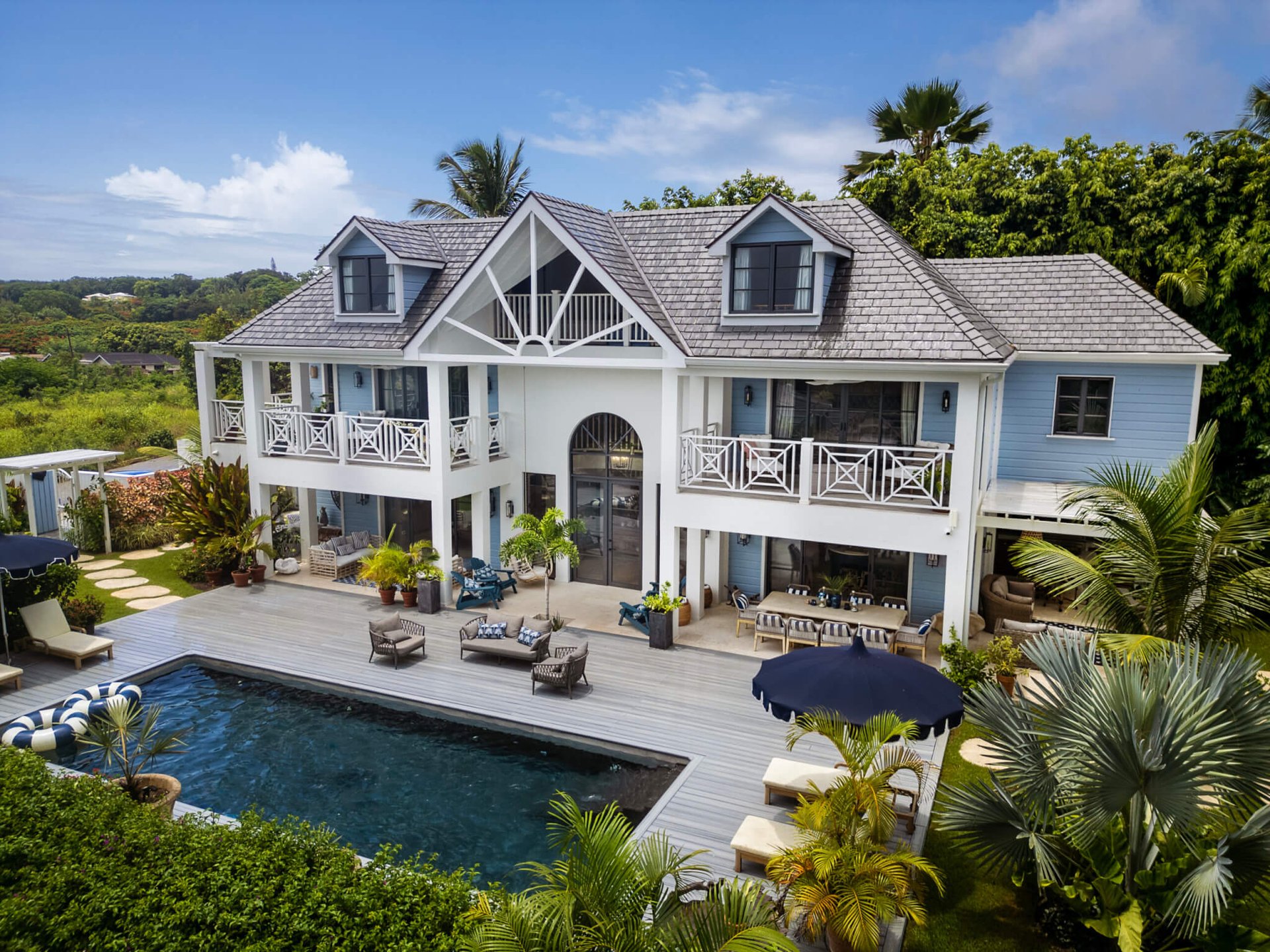 Seastar House & Cottage - 1