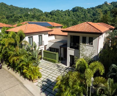 Luxury Villa Photo #16