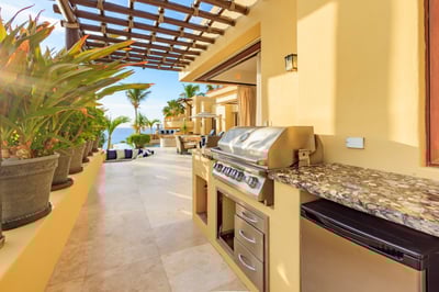 Luxury Villa Photo #17
