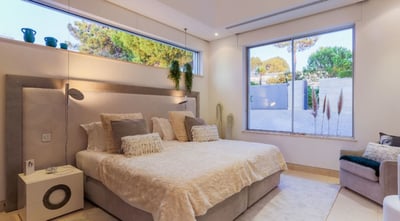 Luxury Villa Photo #16