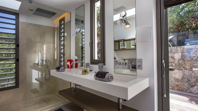 Luxury Villa Photo #49