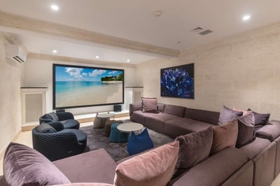 Luxury Villa Photo #27
