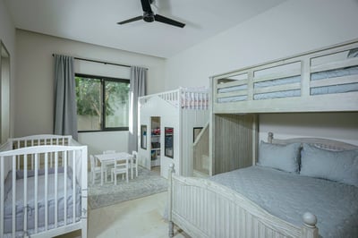 Luxury Villa Photo #25