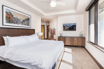 Luxury Villa Photo #6