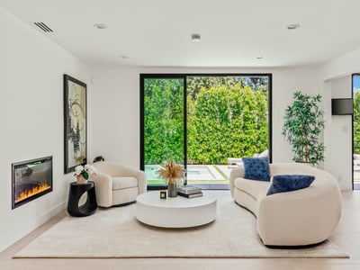 Luxury Villa Photo #9