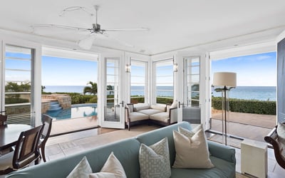 Luxury Villa Photo #28