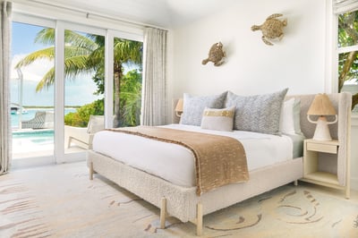 Luxury Villa Photo #16