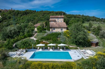 Luxury Villa Photo #3
