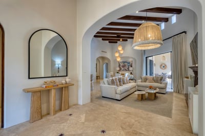 Luxury Villa Photo #27