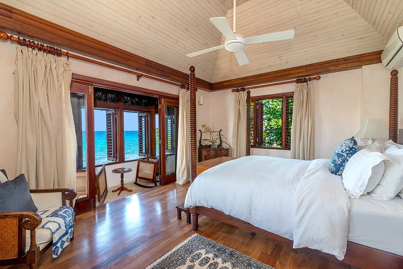 Hidden Bay by the Sea