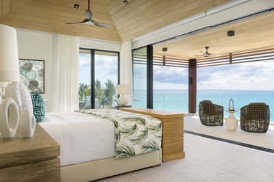 Luxury Villa Photo #32