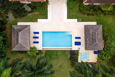 Luxury Villa Photo #12