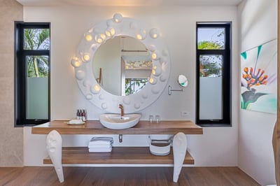 Luxury Villa Photo #37