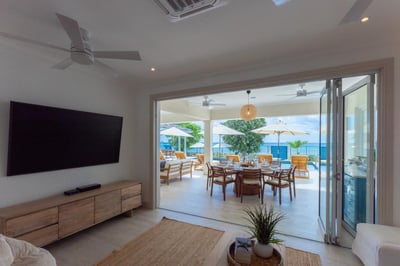 Luxury Villa Photo #14