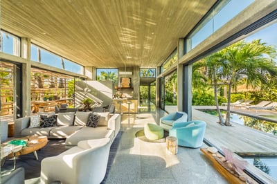 Luxury Villa Photo #14