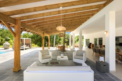 Luxury Villa Photo #11