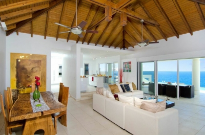 Luxury Villa Photo #13
