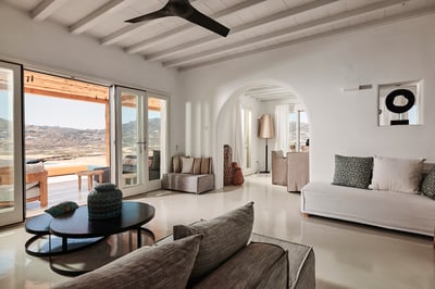 Luxury Villa Photo #22