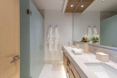 Luxury Villa Photo #47