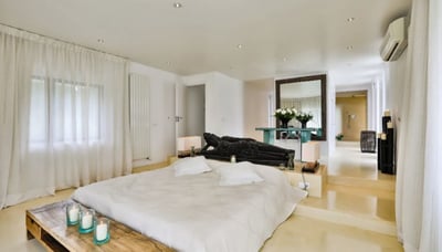 Luxury Villa Photo #21
