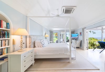 Luxury Villa Photo #29