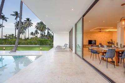 Luxury Villa Photo #10