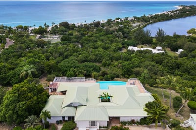 Luxury Villa Photo #36