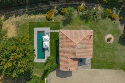 Luxury Villa Photo #3