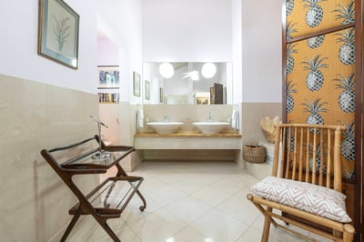 Luxury Villa Photo #34