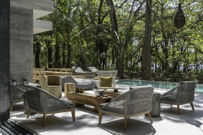 Luxury Villa Photo #3