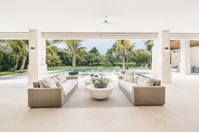 Luxury Villa Photo #11